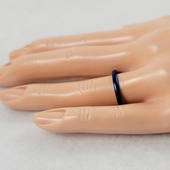 2mm Blue Titanium Band - Picture 6 of 7